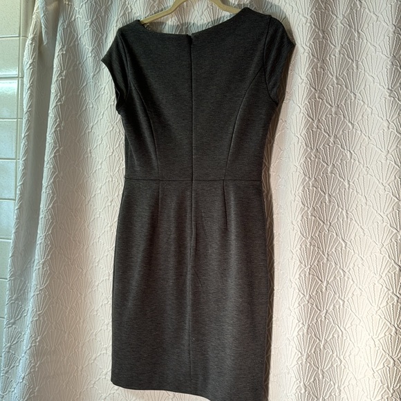 Banana Republic grey bodycon stretch work business casual short sleeve dress 4 - Picture 8 of 9